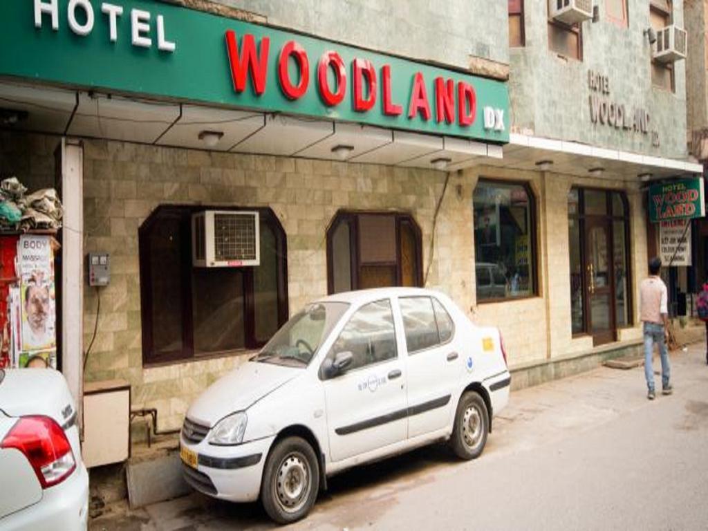 Hotel Woodland Deluxe New Delhi Buitenkant foto