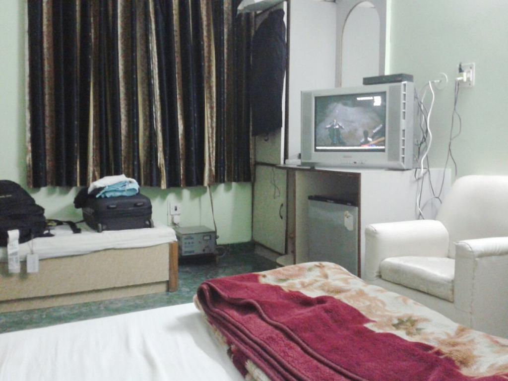 Hotel Woodland Deluxe New Delhi Buitenkant foto