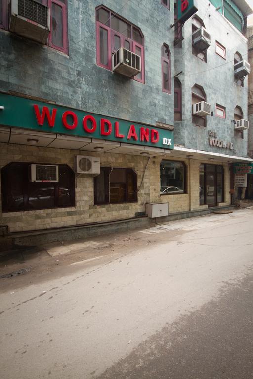 Hotel Woodland Deluxe New Delhi Buitenkant foto