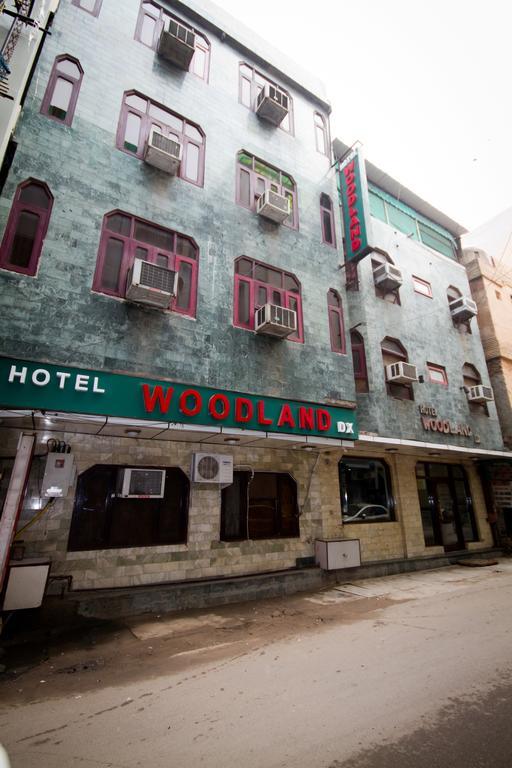 Hotel Woodland Deluxe New Delhi Buitenkant foto